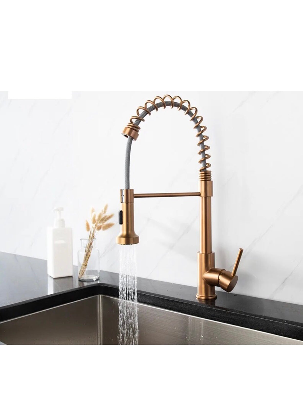 AvaMalis A|M Aquae Brass Single Lever Pull Down Sprayer Spring Kitchen Faucet in Copper Rose