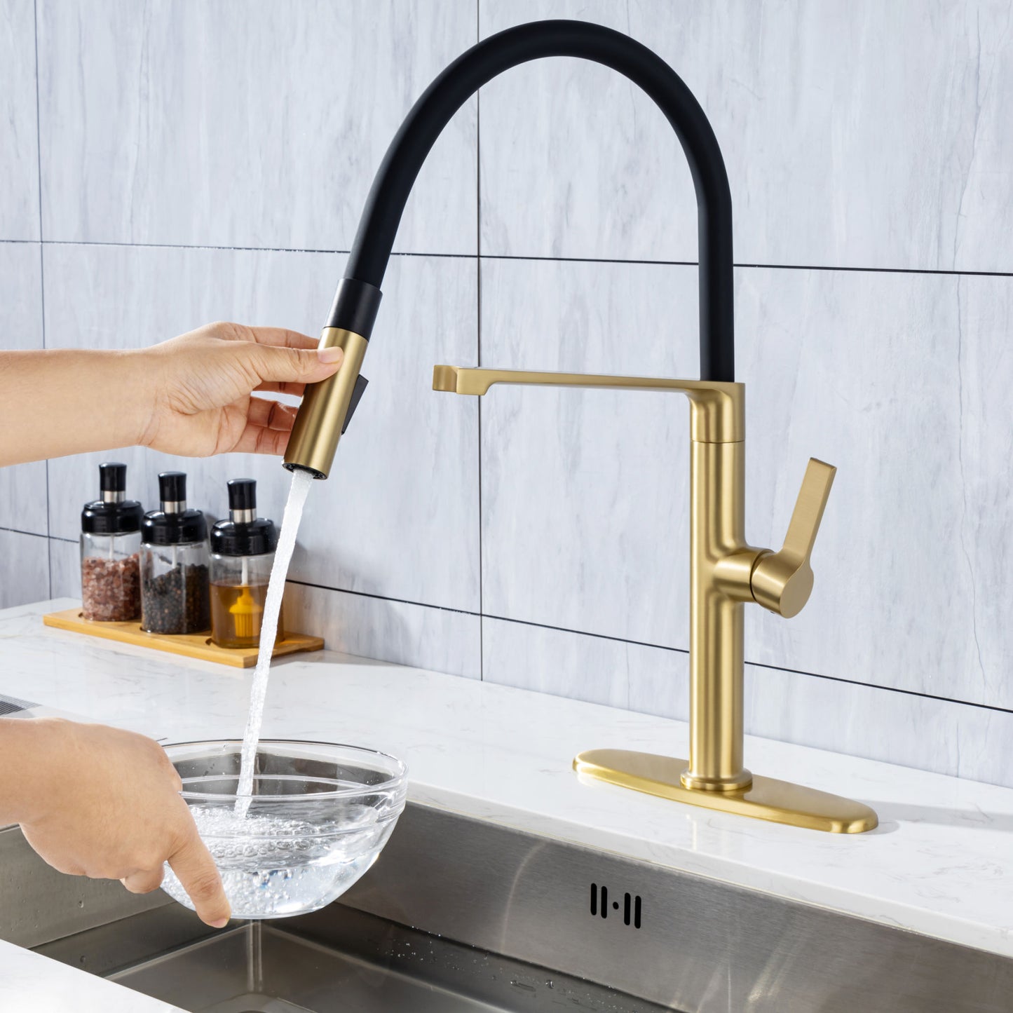 AvaMalis A|M Aquae Pull-Down Kitchen Faucet with Two Functional Sprayer, Commercial Single Handle Single Lever Kitchen Sink Faucet with Magnetic Docking Spray Head, Quick Easy Installed Water Faucet