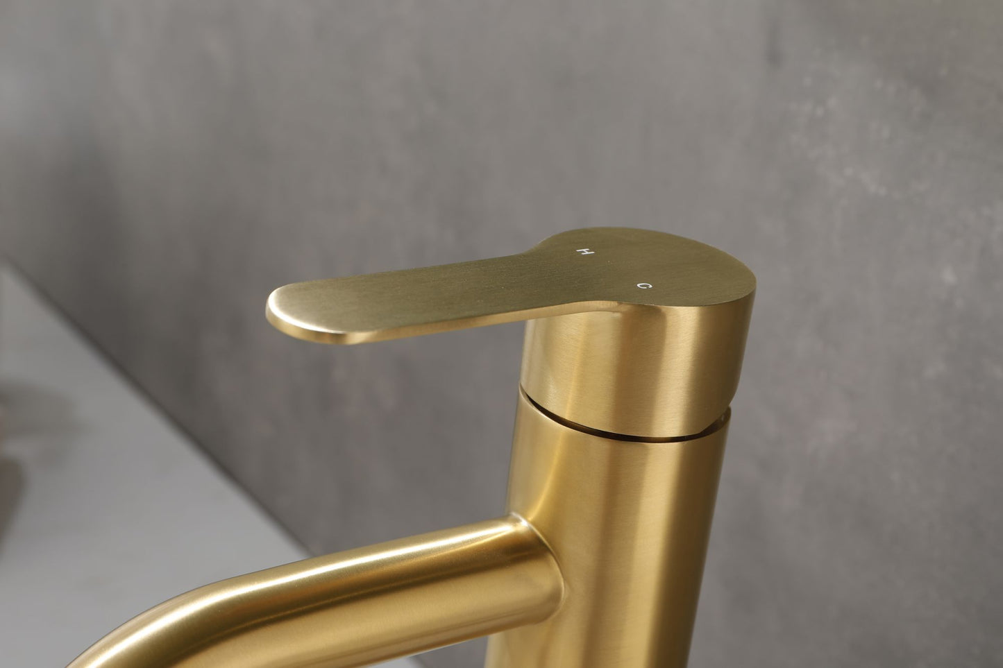 Gold Single Stem Faucet for Bathroom Vanity