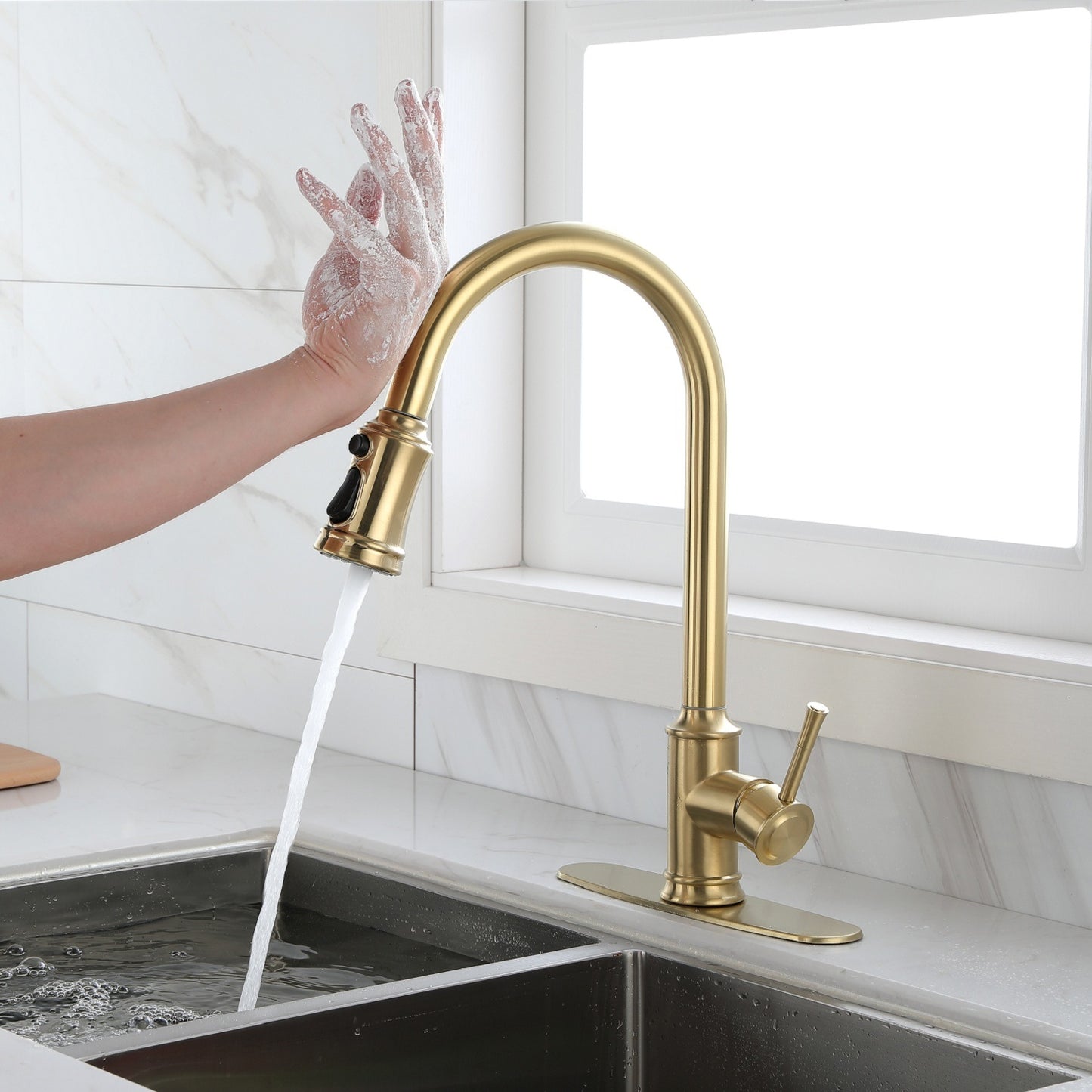 Touch Kitchen Faucet with Pull Down Sprayer,Single Handle High Arc Pull out Kitchen Faucet,Single Level Stainless Steel Kitchen Sink Faucets with Pull down Sprayer