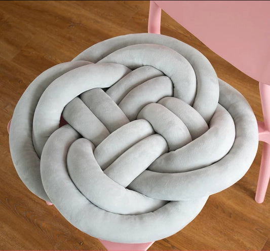 Knot Pillow