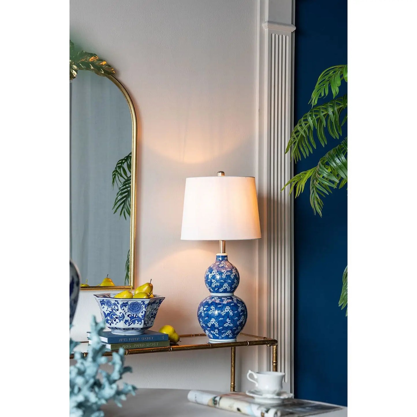 Blue and White Two-Tiered Ceramic Vase Table Lamp Elegant Round Design with Stylish Vase Shape