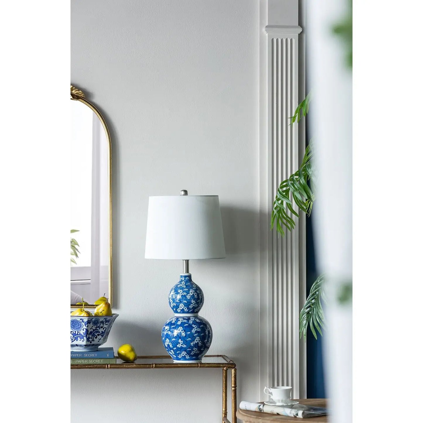 Blue and White Two-Tiered Ceramic Vase Table Lamp Elegant Round Design with Stylish Vase Shape