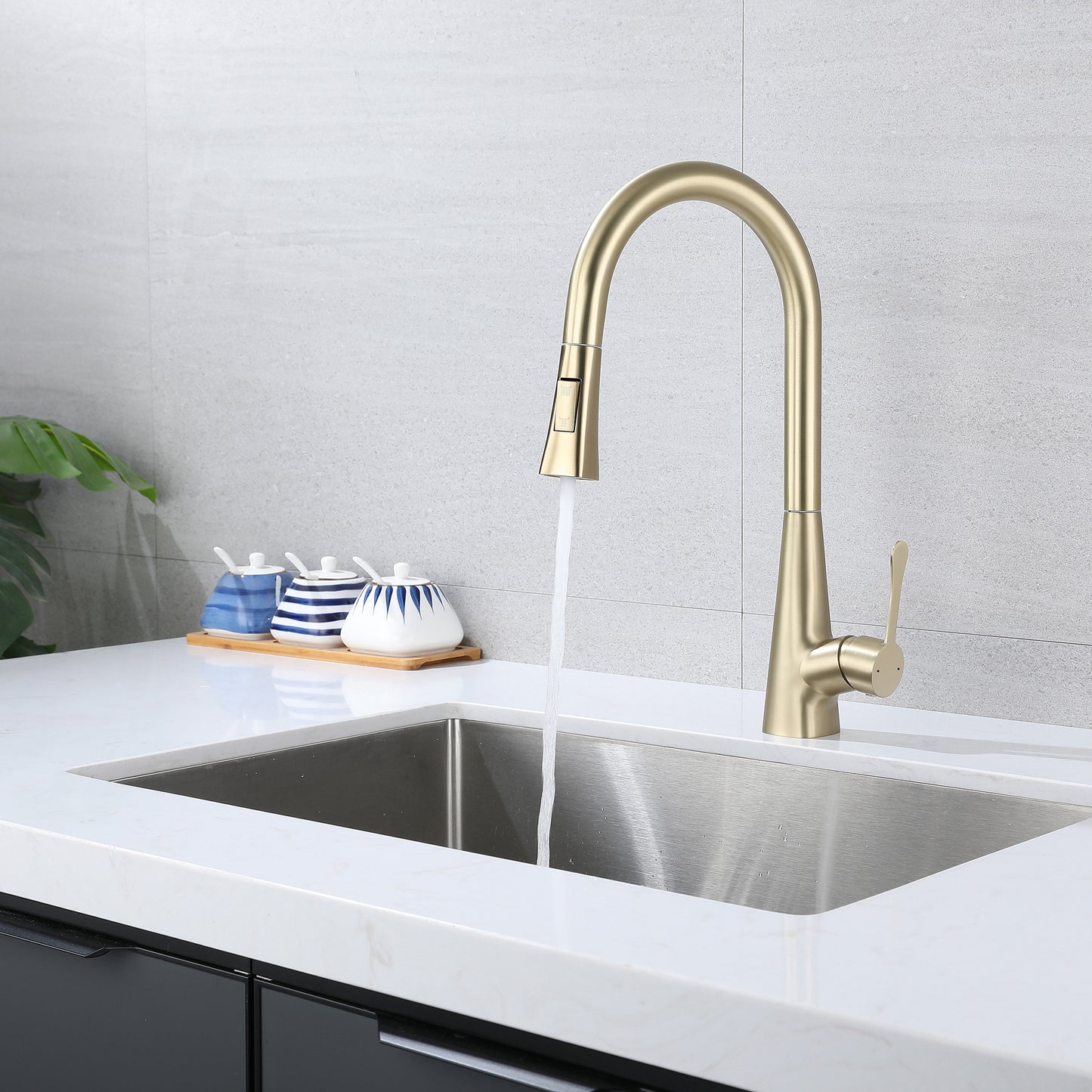 AvaMalis A|M Aquae Kitchen Faucet with Pull Down Sprayer Brushed Gold, High Arc Single Handle Kitchen Sink Faucet , Commercial Modern Stainless Steel Kitchen Faucets